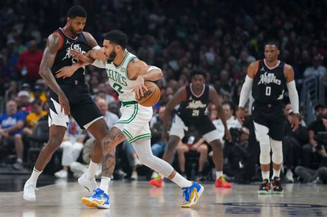 Jayson Tatum returns, Celtics roll offensively in 145-108 rout over Clippers